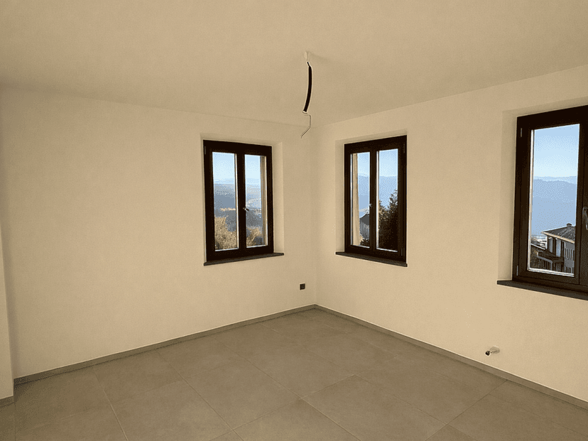 Trilocale in Via Cortogno Centro 10, Casina — foto 3 di 5