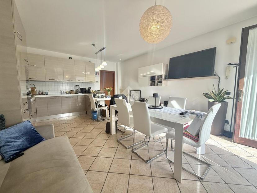 Trilocale in Piazzetta Malipiero 6, Castelfranco Veneto — foto 2 di 5