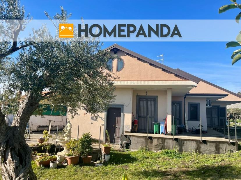 Villa unifamiliare in Via Carlo Levi 13, Zafferana Etnea — foto 3 di 5