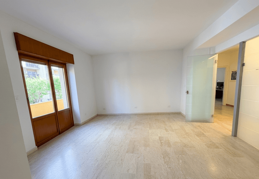 Appartamento in Via Montello 7, Olbia