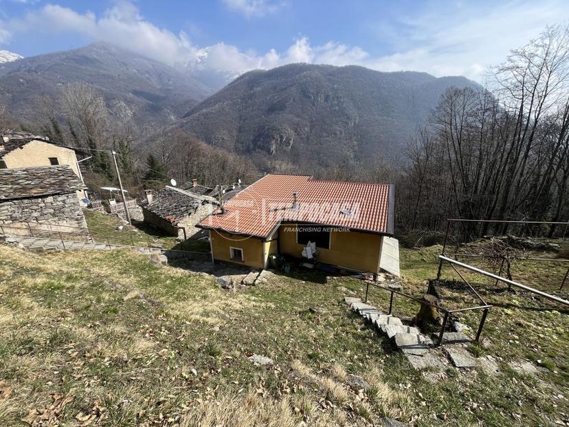 Casa indipendente in Borgata Bausano 7, Pont-Canavese — foto 4 di 5