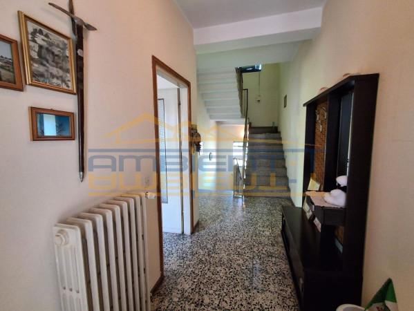 Villa bifamiliare in Viale Adolfo Consolini 13, Molteno — foto 2 di 5