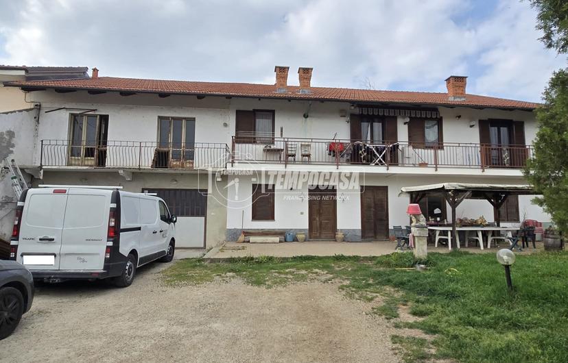 Casa indipendente in Via Canonico Chicco 5, Carmagnola — foto 2 di 5