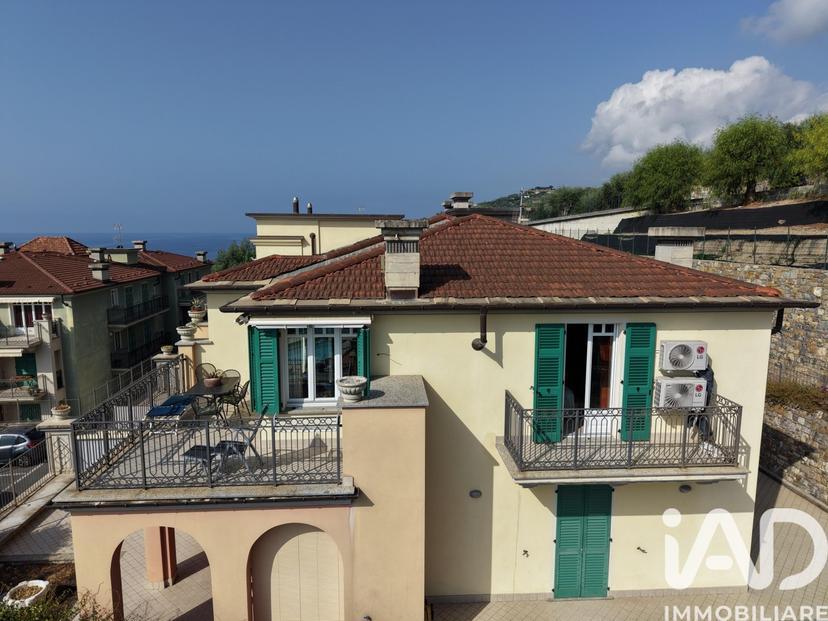 Trilocale in Via Gabriele d'Annunzio 14, Imperia