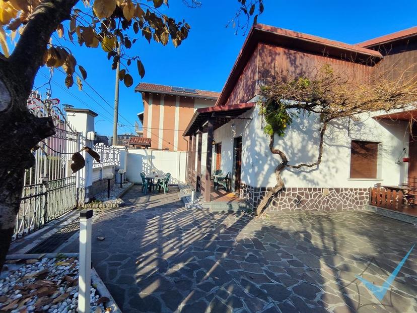 Bilocale in Viale dei Mille 33, Limbiate — foto 3 di 5