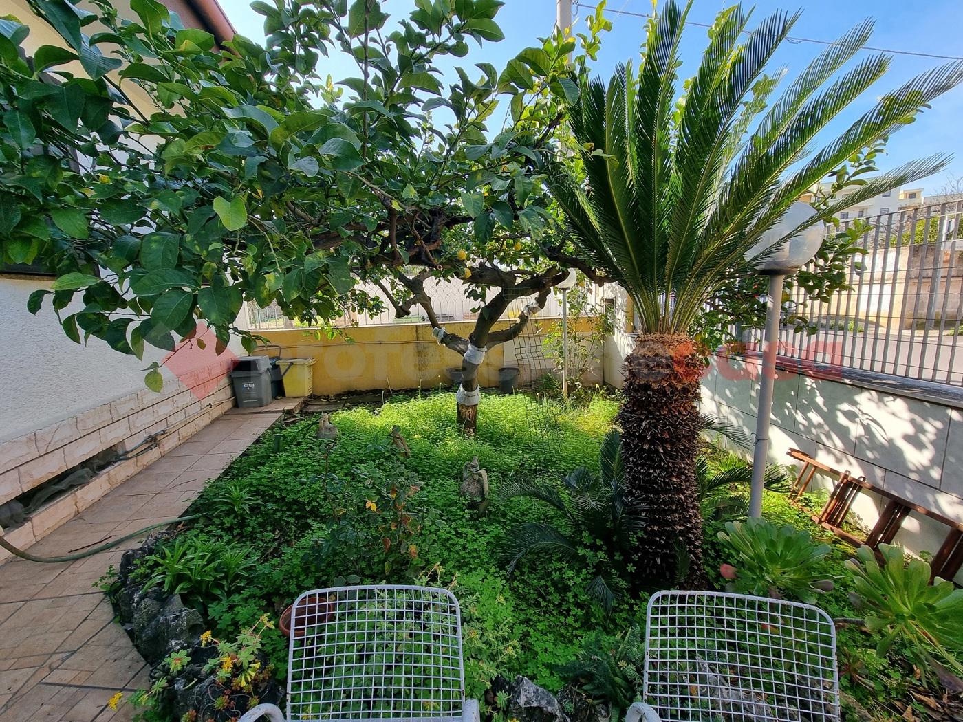 Villa in Via Guarino Guarini 9/d, Taranto