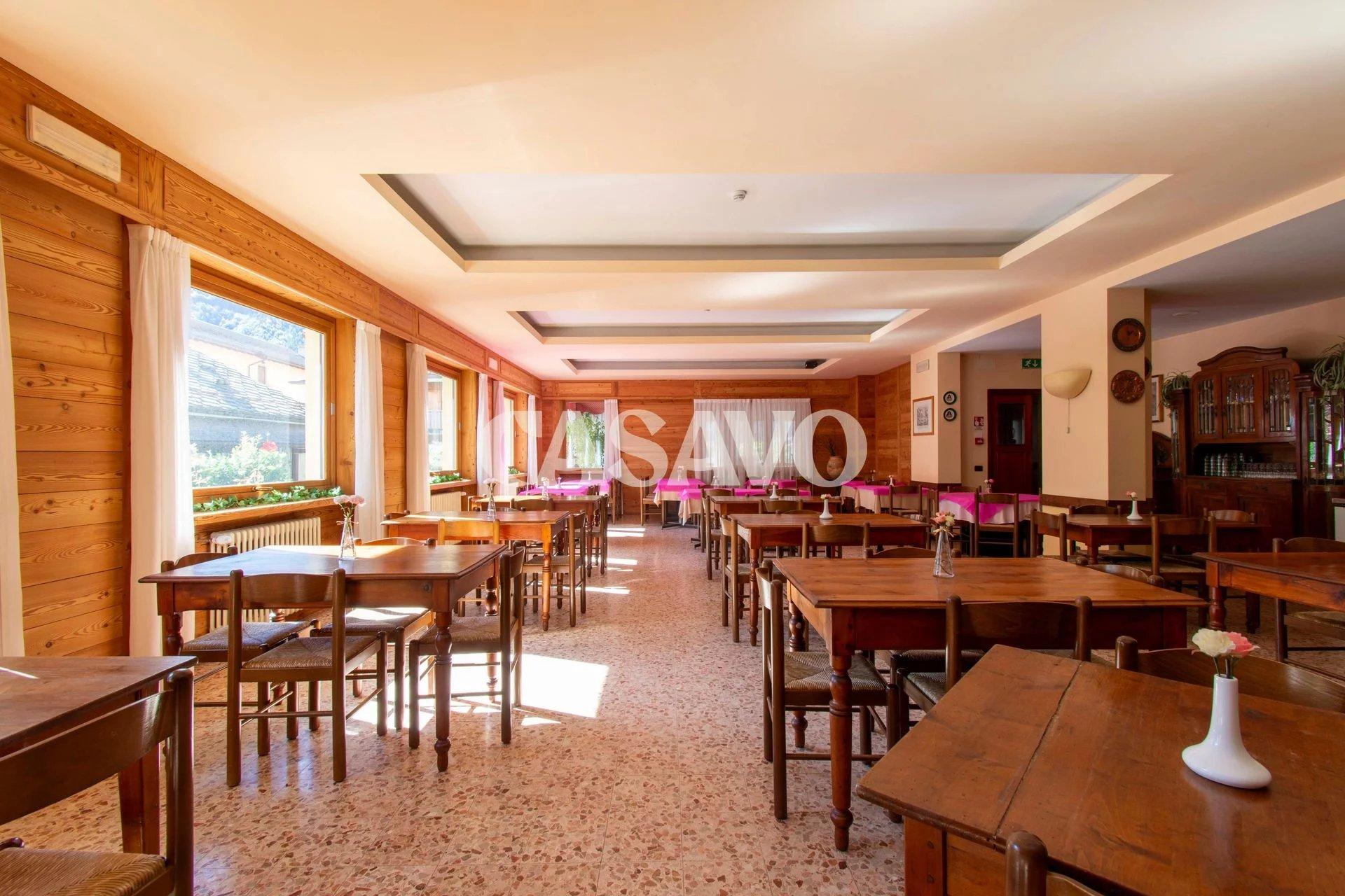 Casa indipendente in Via Statale 24, Scopello