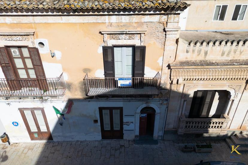 Casa indipendente in Piazza V. Emanuele II 37, Santa Croce Camerina — foto 2 di 5