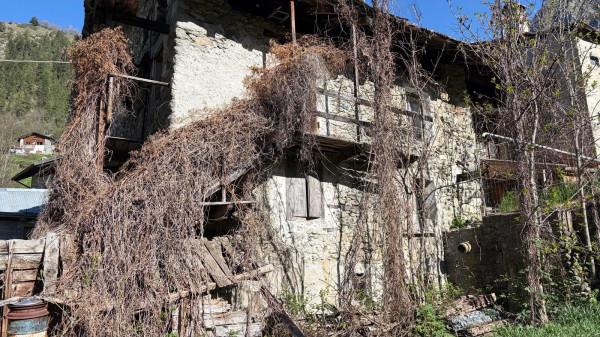 Rustico in Frazione Chez-Les-Bovet, Valpelline — foto 3 di 5