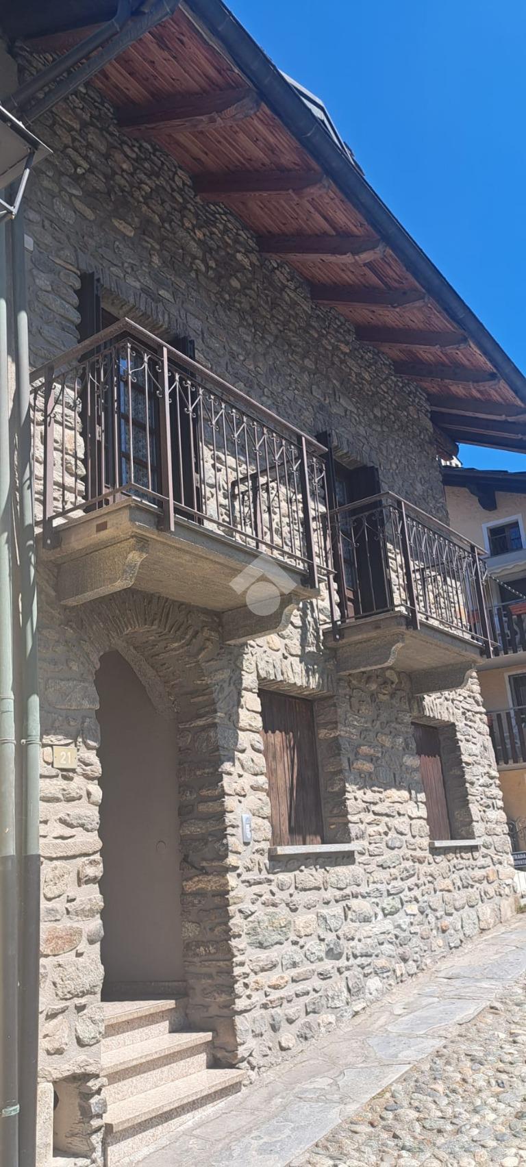 Casa indipendente in Via Ponte Romano 13, Aosta — foto 4 di 5