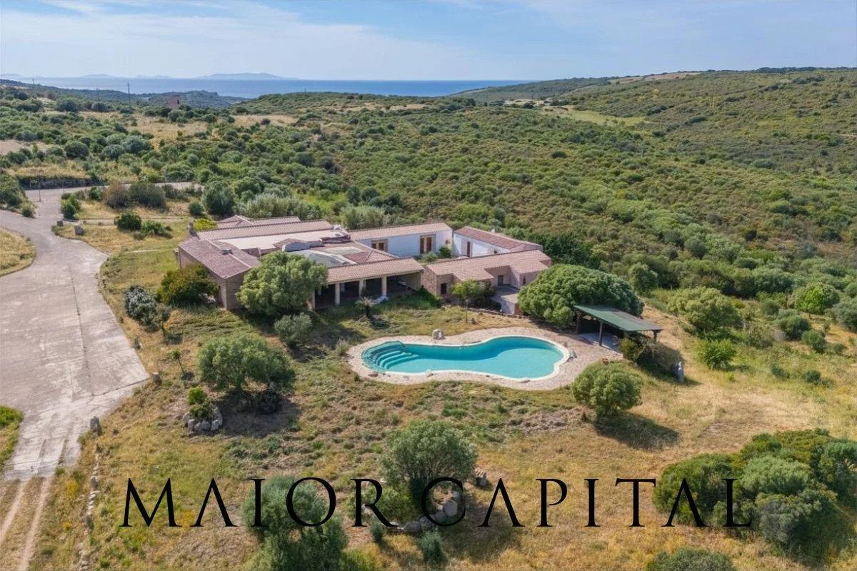 Villa, Trinità d'Agultu e Vignola