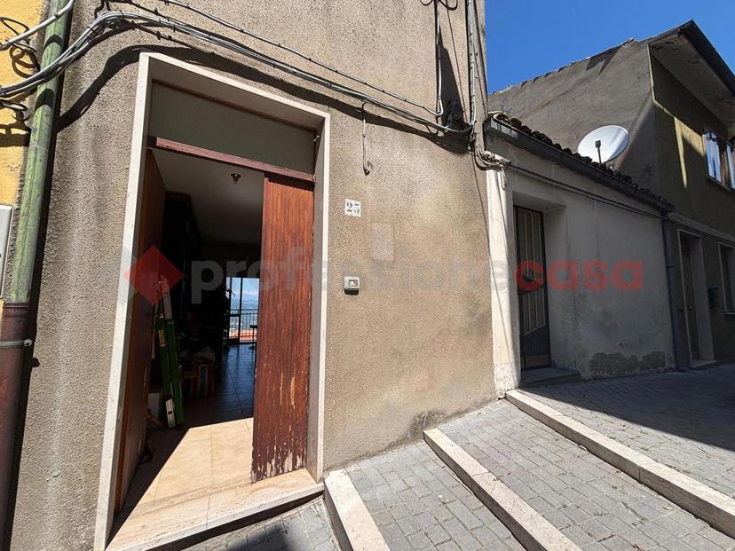Quadrilocale in III Sanniti Vico II 23, Montefalcone nel Sannio — foto 2 di 5
