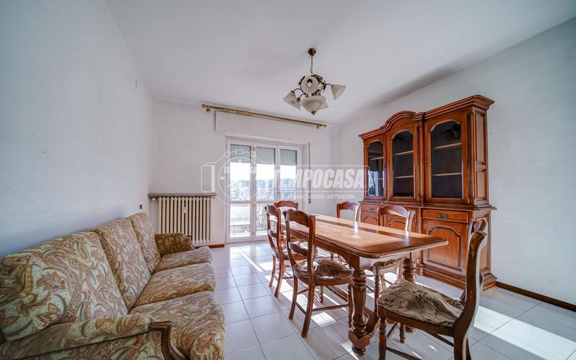 Trilocale in Via Privata Torino 1, Daverio — foto 2 di 5