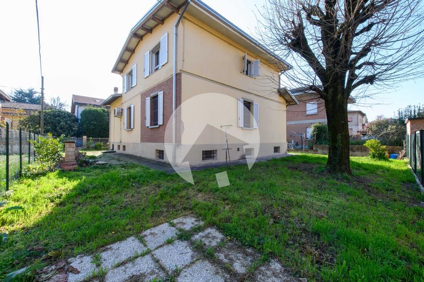 Villa unifamiliare in Via Giovanni Magnanini 10, Reggio nell'Emilia — foto 2 di 5