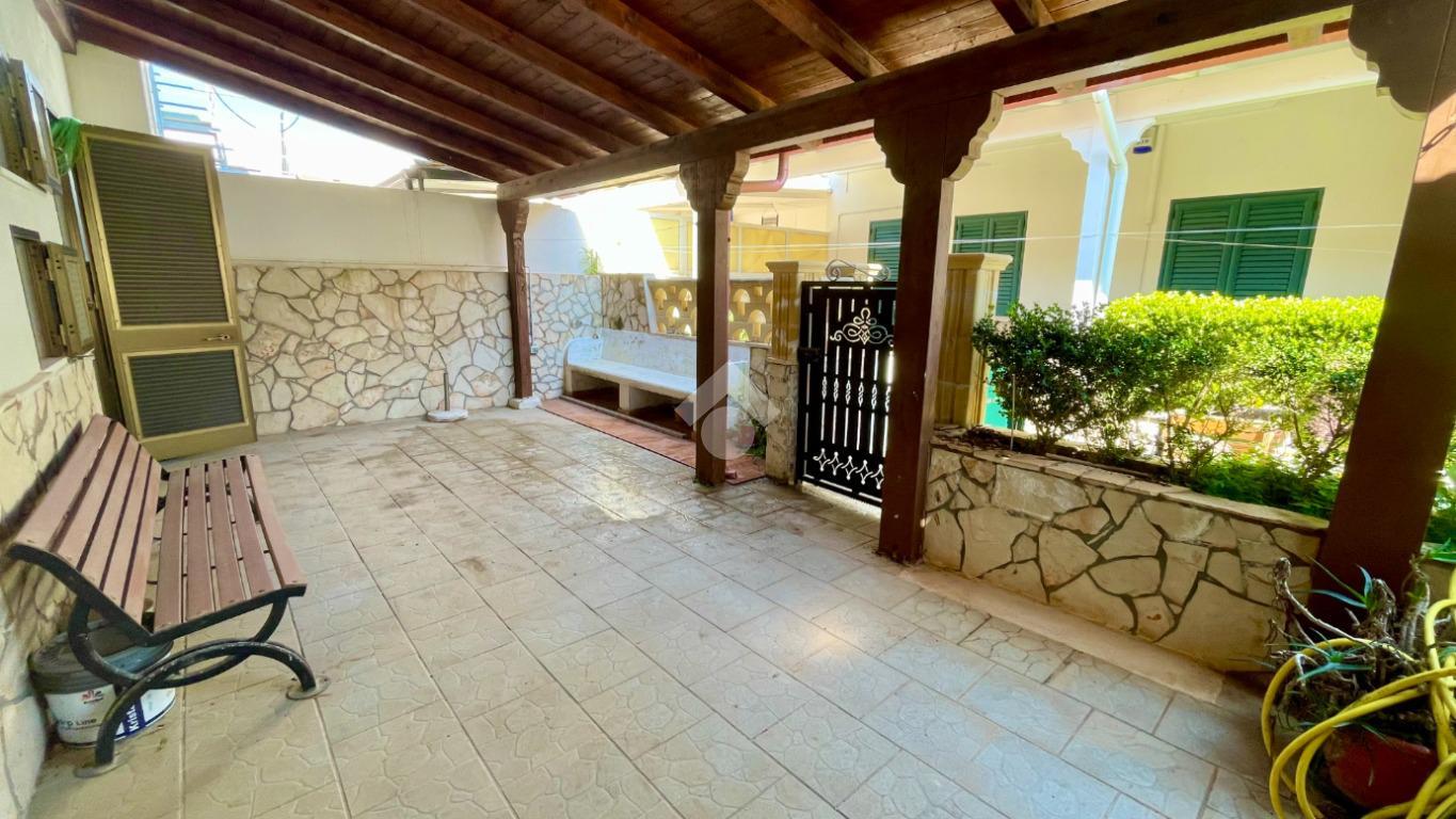 Casa indipendente in Via Ammiraglio Caracciolo, Salve