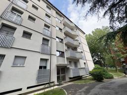 Trilocale in Viale Ungheria 13, Milano