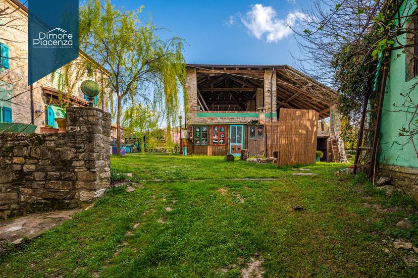 Porzione di villa in Strada Provinciale 7, Piozzano — foto 5 di 5