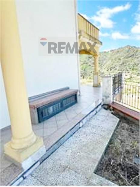 Villa in Via Roma, Saponara