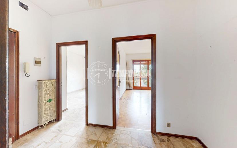 Trilocale in Corso Cesare Battisti 76/Sc Sx , Carignano — foto 4 di 5