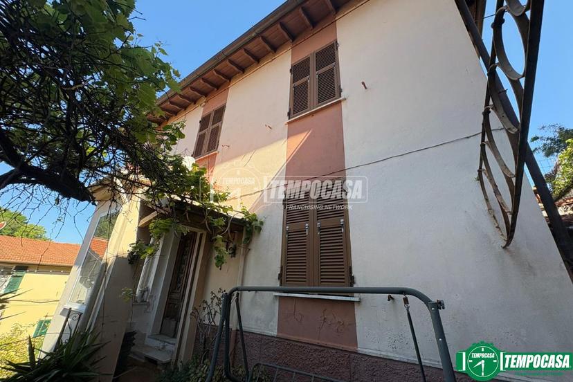 Villa in Via al Mare 36, La Spezia