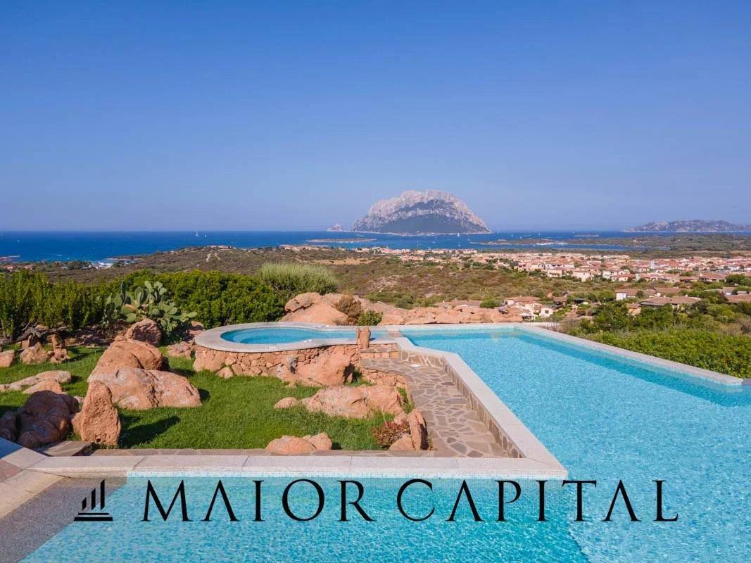 Villa, Loiri Porto San Paolo