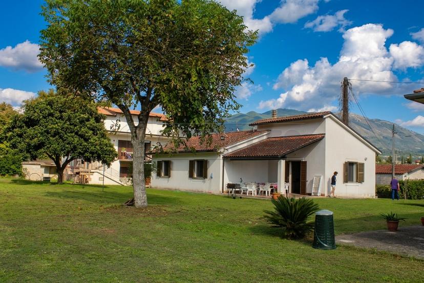 Villa a schiera in Via Pescarola, Cassino