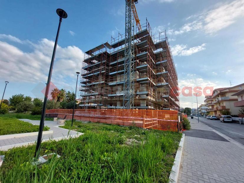 Quadrilocale in Via Gorizia Snc, Alba Adriatica — foto 2 di 5