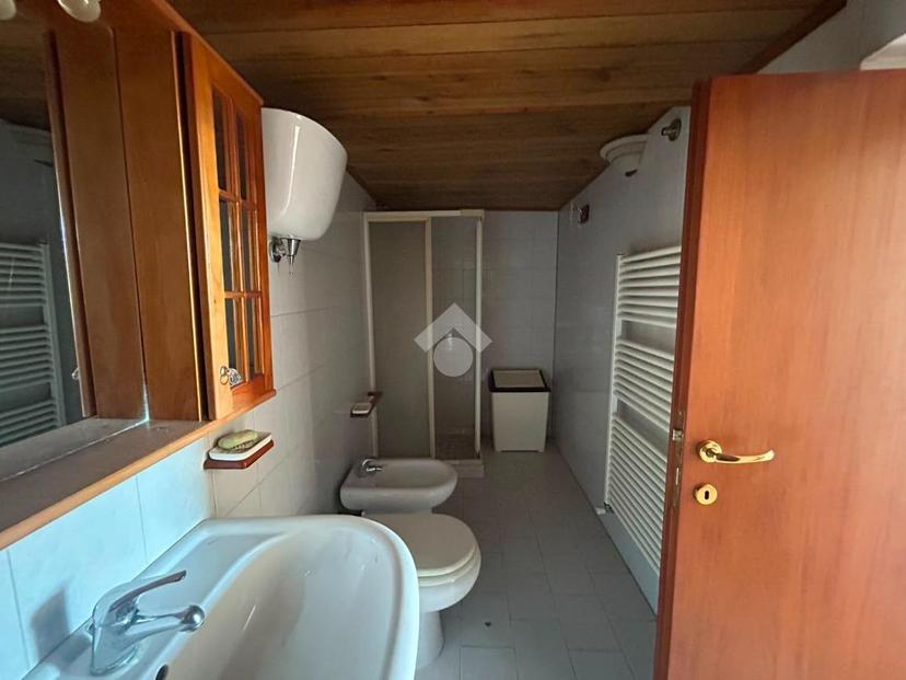 Casa indipendente in Vocabolo Raggio 369, Massa Martana