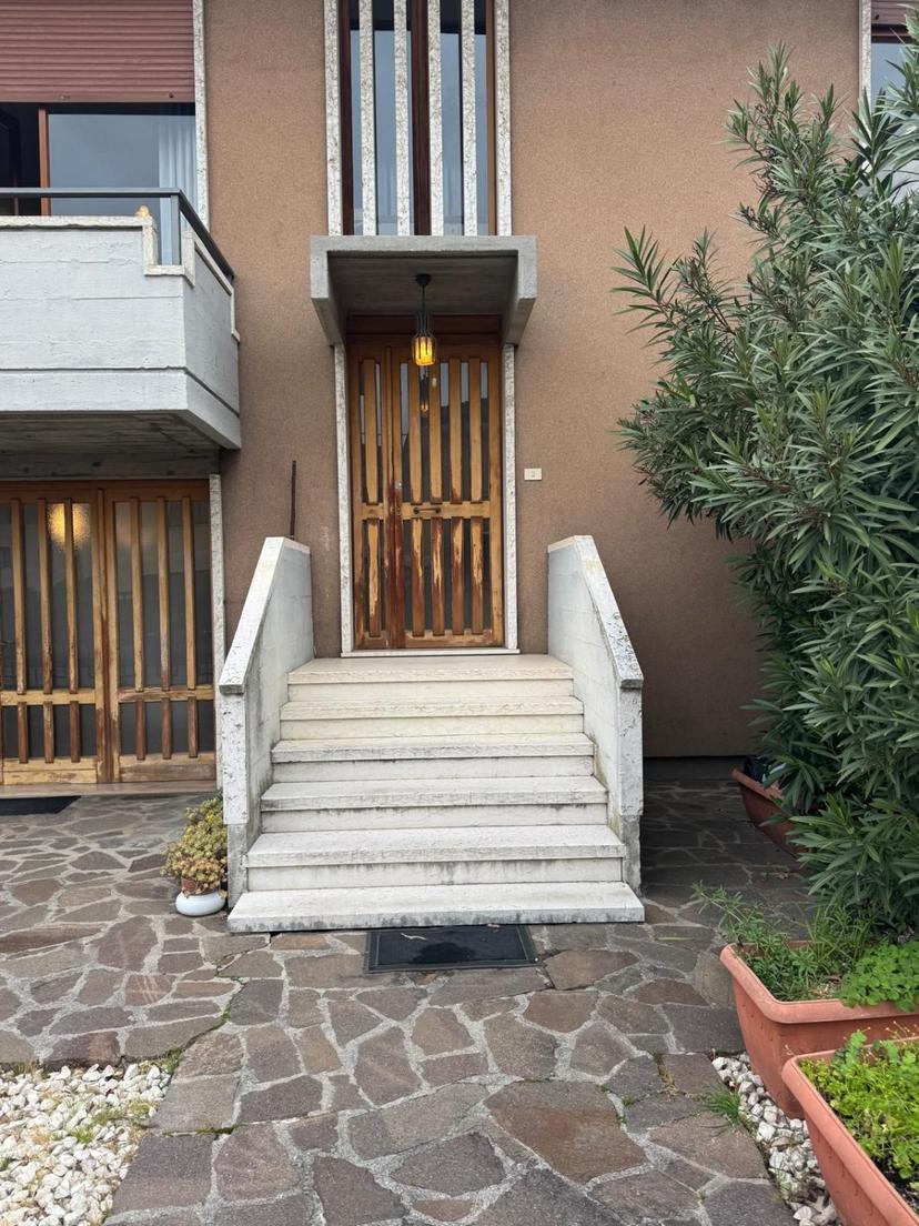 Casa indipendente in Via l. Einaudi, San Bonifacio — foto 3 di 5