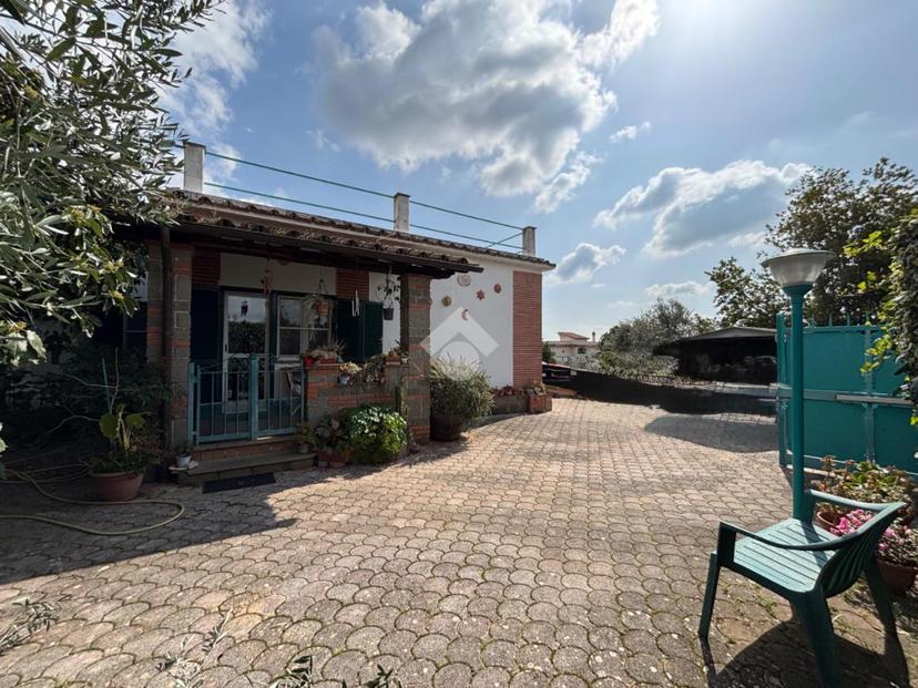 Casa indipendente in Via Colle Cavalieri 19, Lanuvio — foto 2 di 5