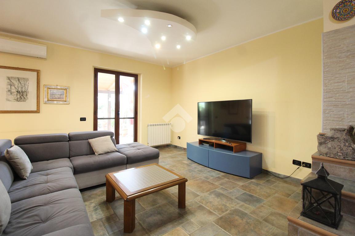 Villa a schiera in Via Marra 53, Reggio di Calabria