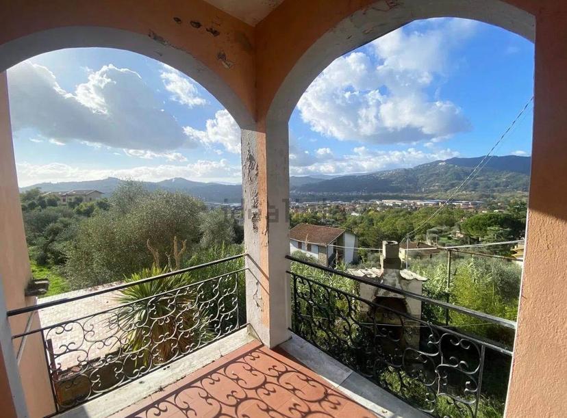 Villa, Bolano
