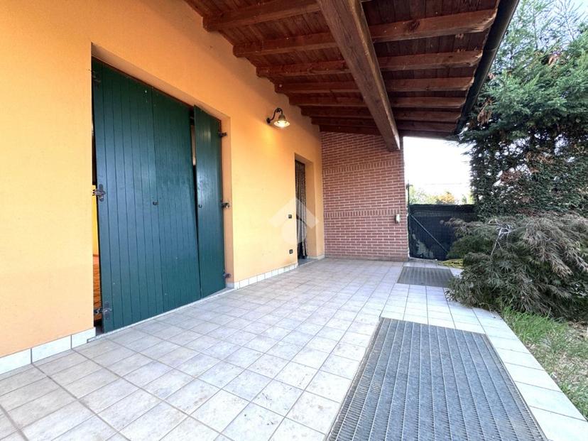 Villa a schiera in Madre B. Regazzoni, Torre Pallavicina — foto 4 di 5