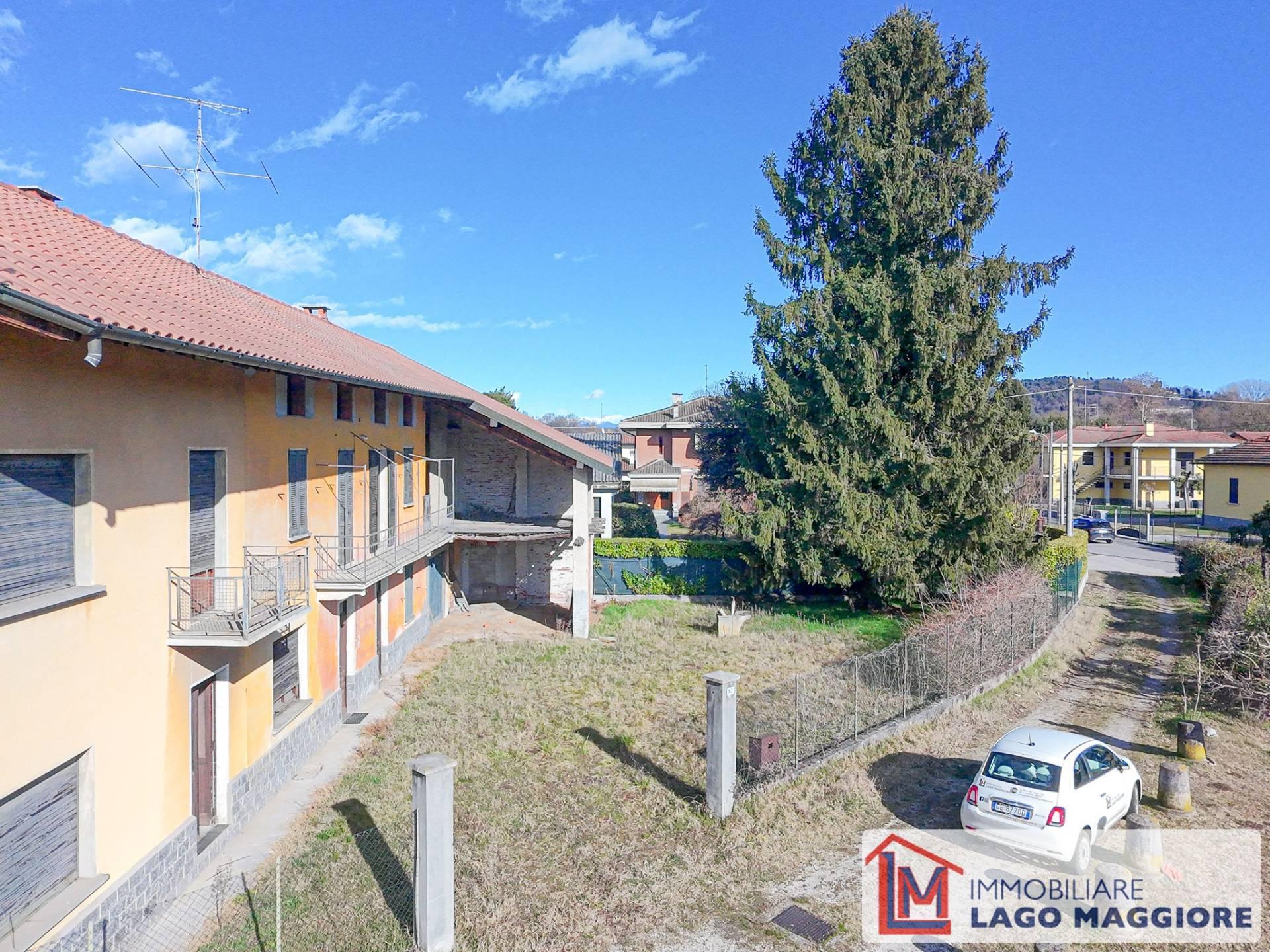 Casa indipendente in Via Milano 43, Angera
