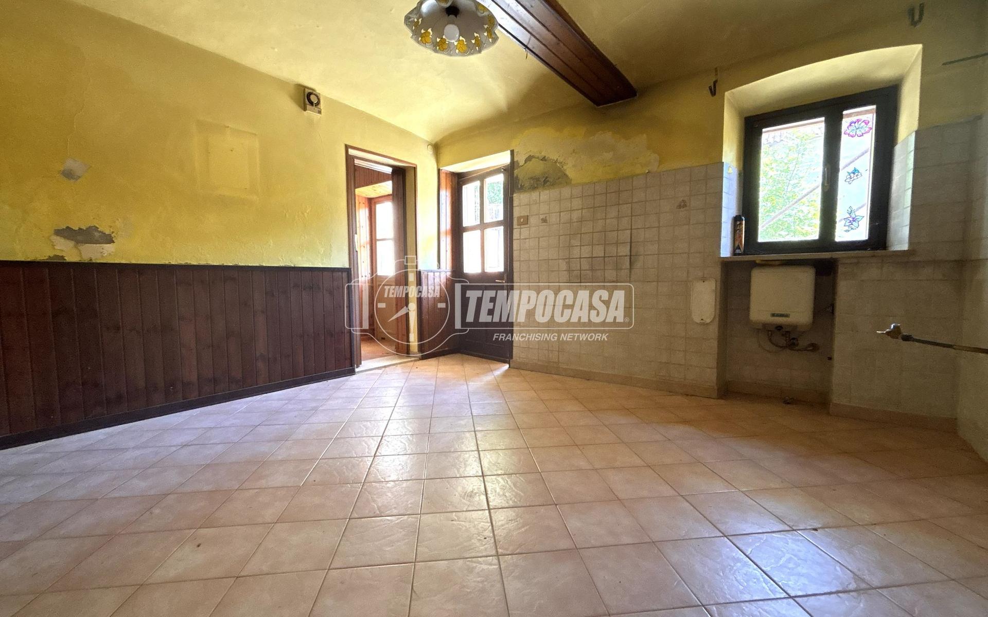 Casa indipendente in Via Meinardi, San Giorgio Canavese