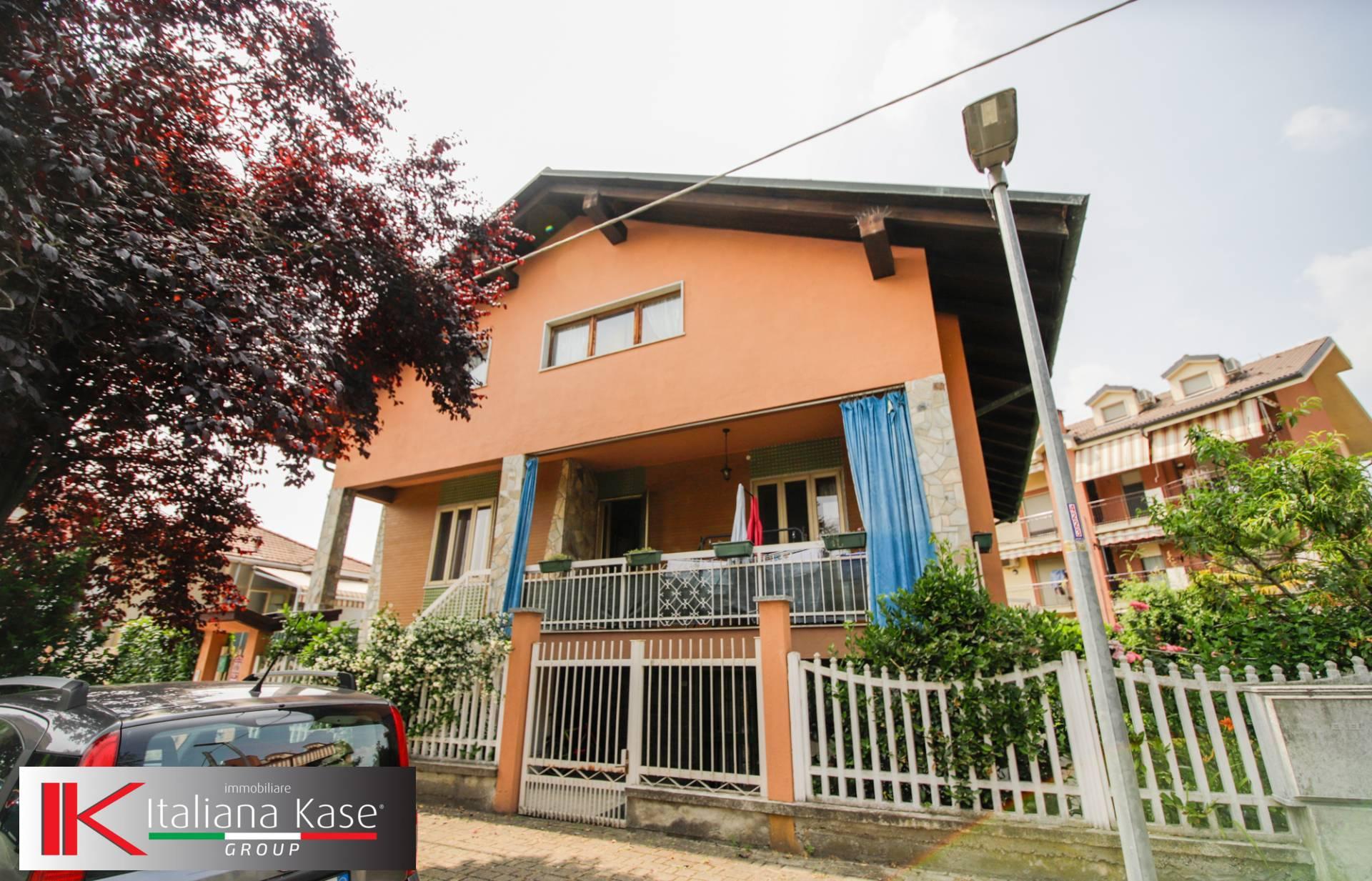 Villa in Via Alessandria 17, San Mauro Torinese