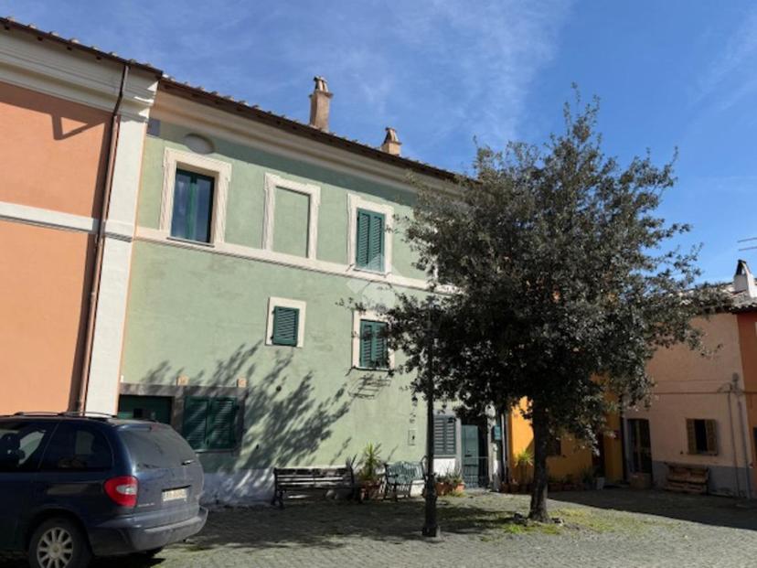 Casa indipendente in Piazza Salvo d'Acquisto, Bagnoregio — foto 2 di 5