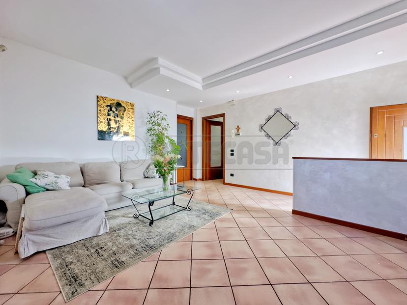 Appartamento in Via dei Trozi 19, Montecchio Maggiore — foto 2 di 5