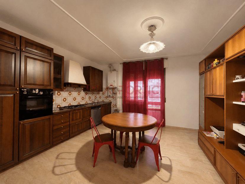 Trilocale in Via J.F. Kennedy, Piove di Sacco