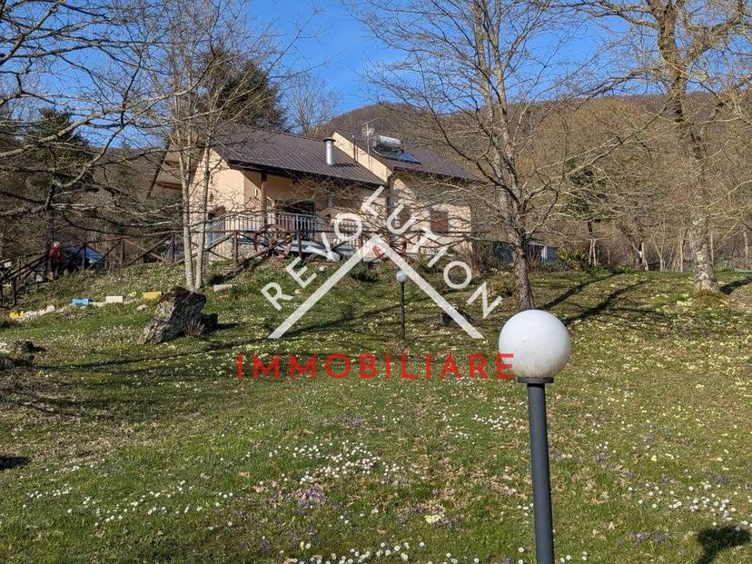 Villa unifamiliare in Via Bocca Trabaria, San Giustino — foto 3 di 5