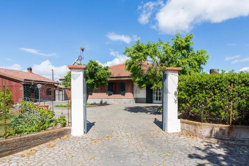 Villa in Contrada Calcerana Marina Piazza Aretusa Snc, Biancavilla — foto 2 di 5