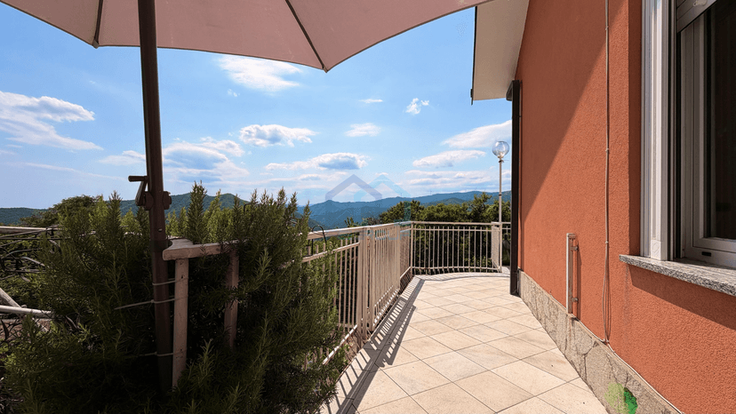 Villa bifamiliare in Frazione San Giovanni Località Rocca 4, Stella — foto 3 di 5