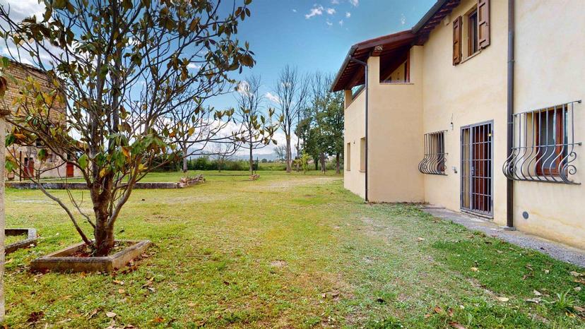 Casa indipendente in Frazione Beroide, Spoleto — foto 5 di 5
