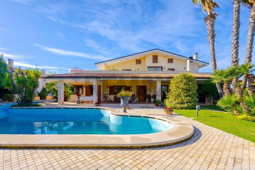 Villa in Via Algardi 13, Casamassima