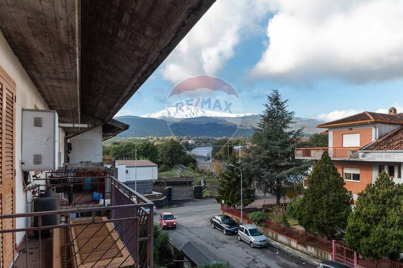 Bilocale in Via Falcone 6, Linguaglossa — foto 3 di 5