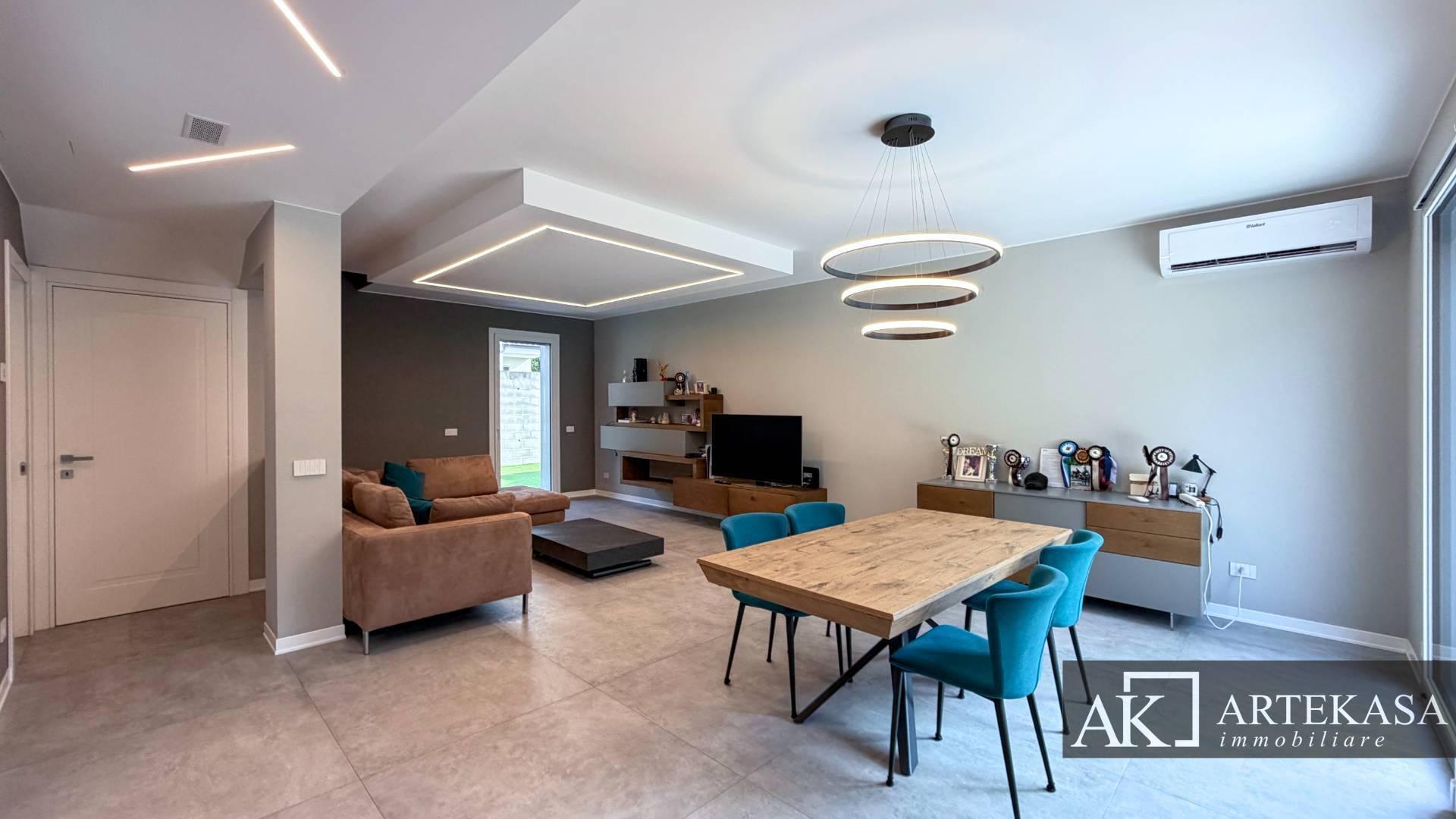 Villa in Via Amore 2h, Galliate