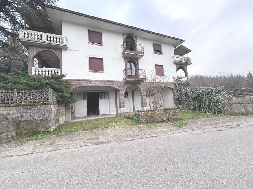 Villa a schiera in Via Ocrso Italia , Lugagnano Val d'Arda — foto 4 di 5