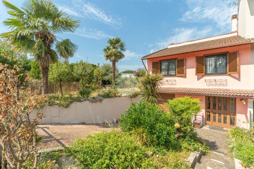 Villa a schiera in Via Leonida Bissolati 19, Trezzano sul Naviglio — foto 3 di 5