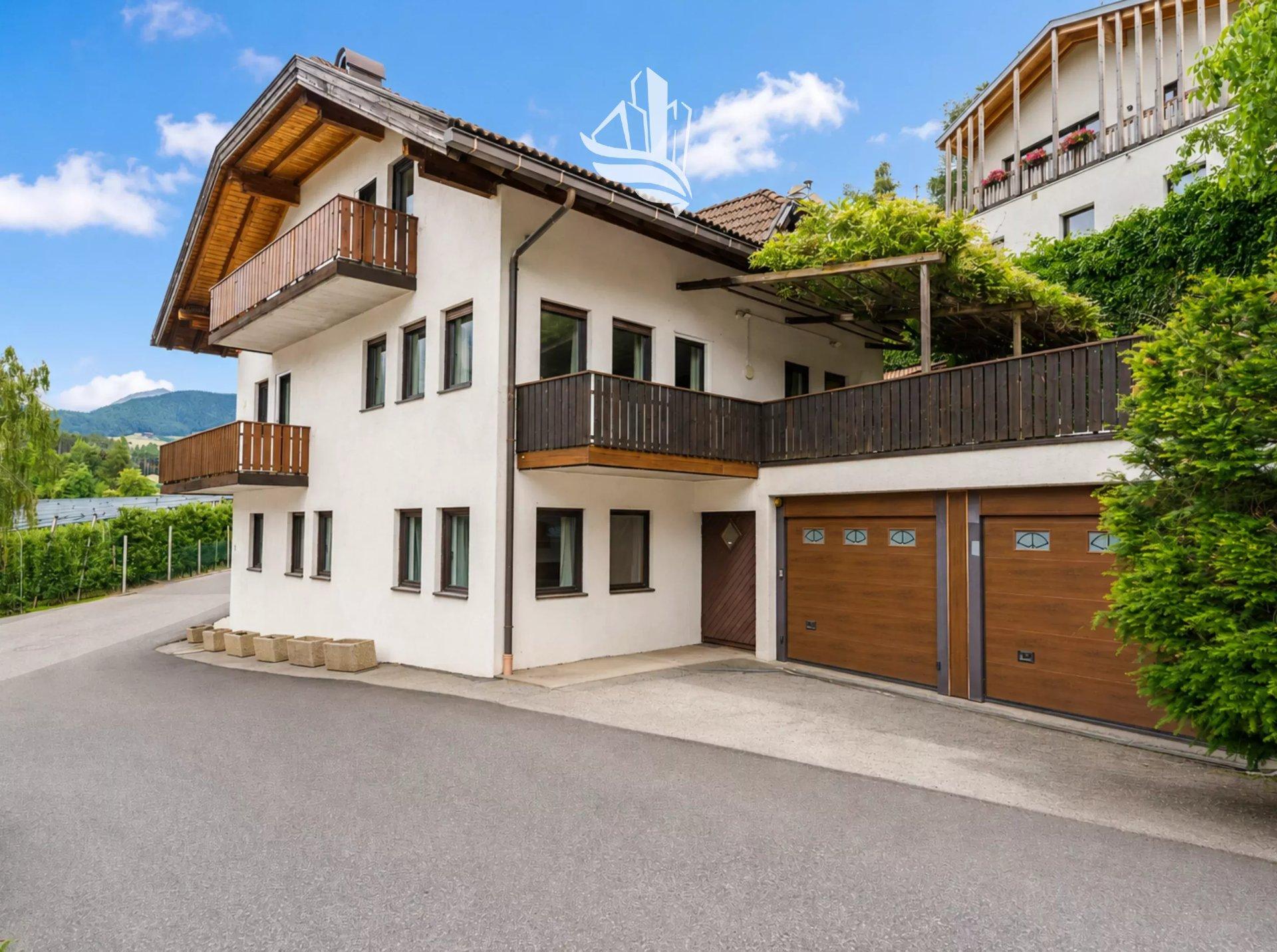 Casa indipendente in Via Viums, Naz-Sciaves