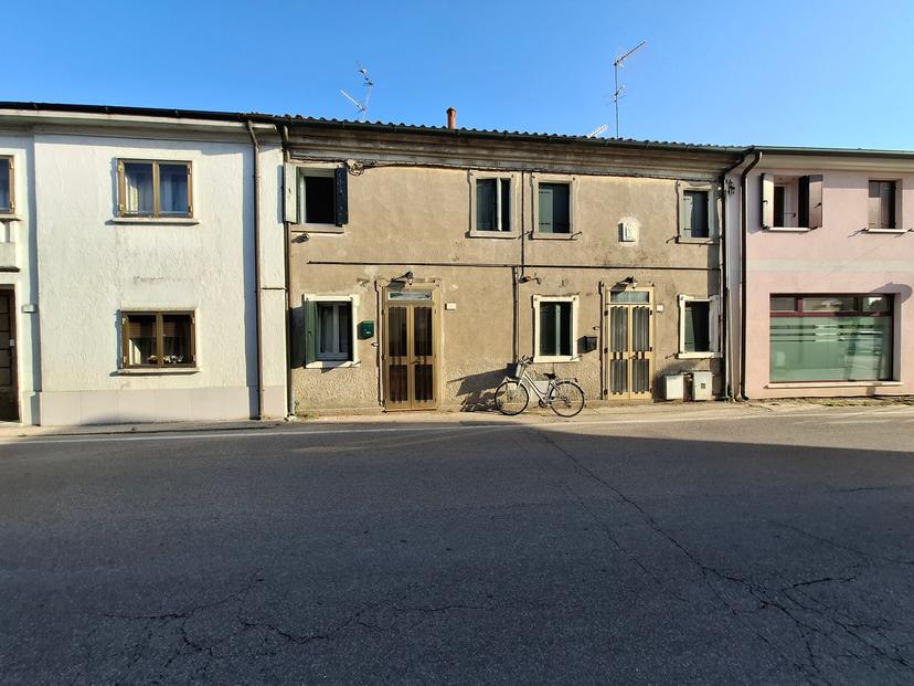 Villa a schiera in Via Massimo d'Azeglio 4, Rovigo — foto 4 di 5